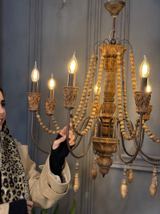 لوستر ۸ شعله چوبی منبت کاری مدل رز با چوب راش گرجستان